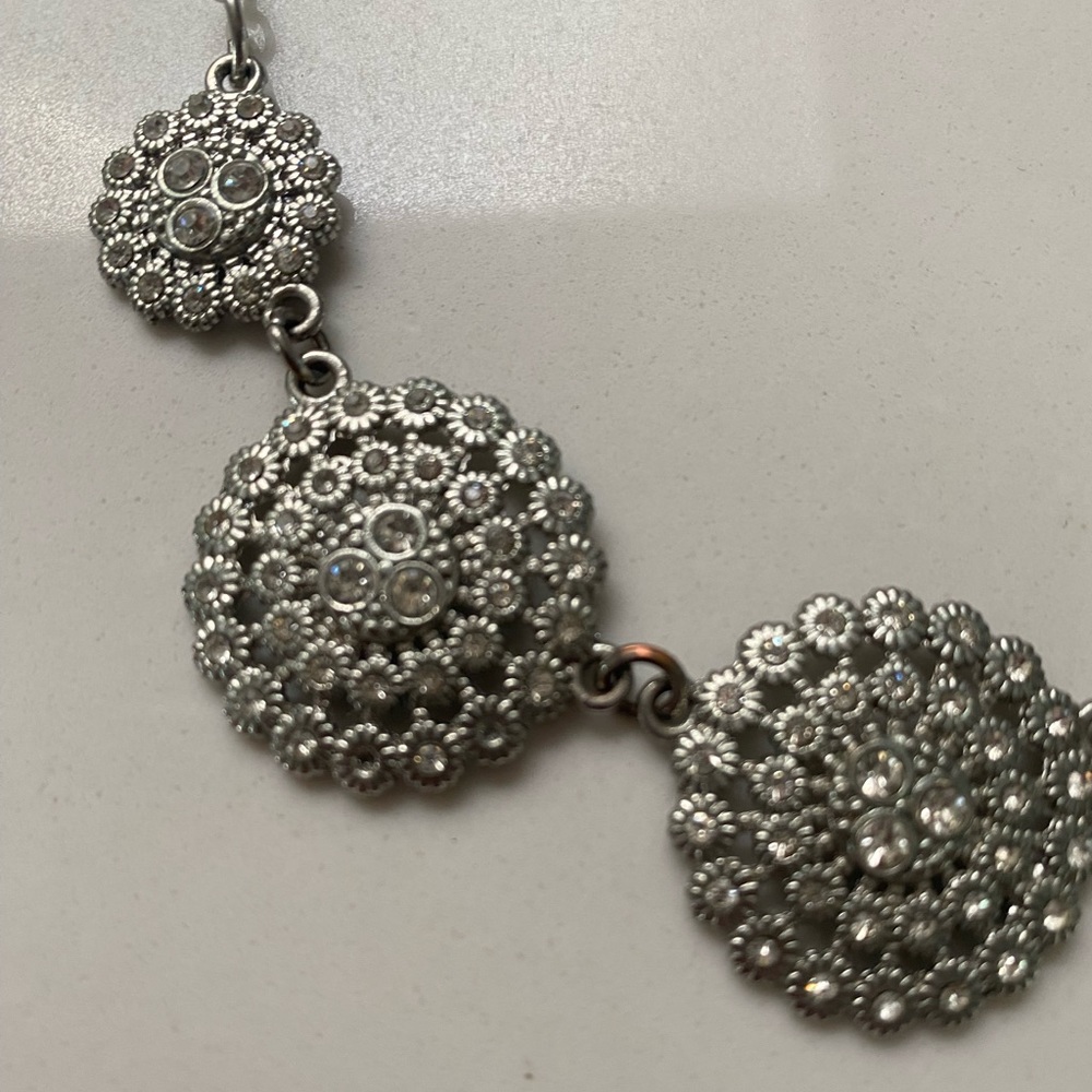 Silver statement necklace - Picture 2 of 5